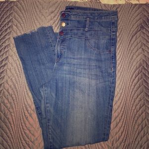 High waisted Button Up Jeans